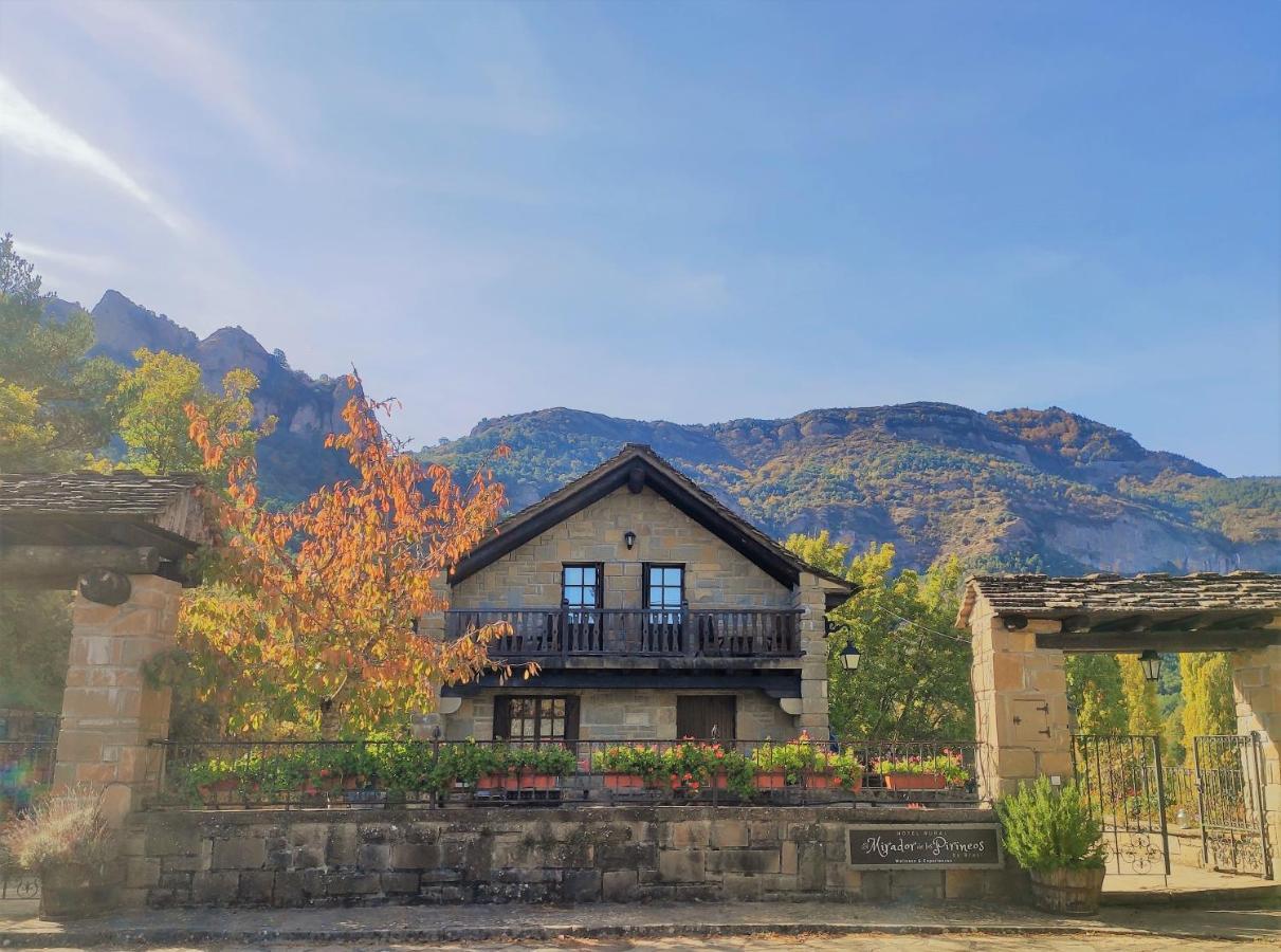 Hotel Rural El Mirador De Los Pirineos Санта-Крус-де-ла-Серос Экстерьер фото