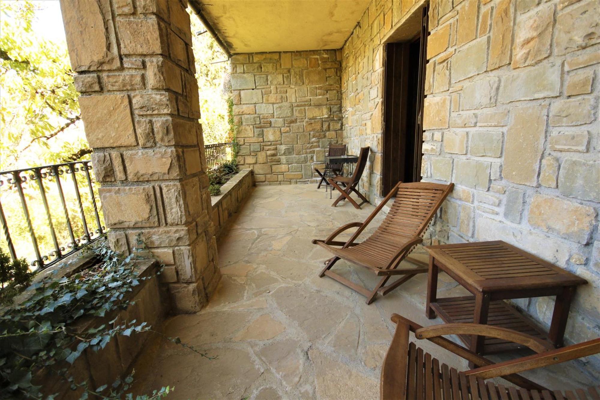 Hotel Rural El Mirador De Los Pirineos Санта-Крус-де-ла-Серос Экстерьер фото